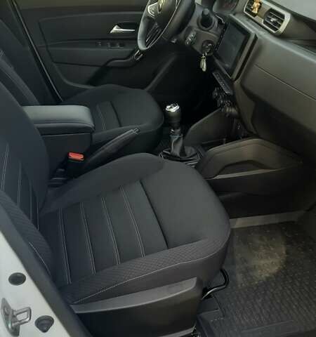 Білий Рено Дастер, об'ємом двигуна 1.46 л та пробігом 37 тис. км за 19400 $, фото 14 на Automoto.ua