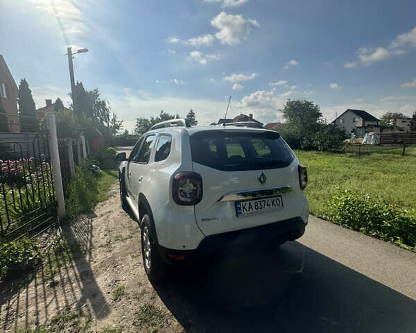 Белый Рено Дастер, объемом двигателя 1.5 л и пробегом 34 тыс. км за 19500 $, фото 2 на Automoto.ua