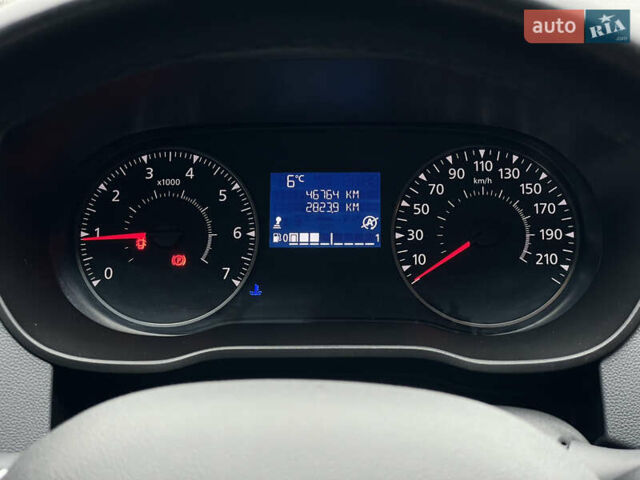 Белый Рено Дастер, объемом двигателя 1.5 л и пробегом 46 тыс. км за 18500 $, фото 17 на Automoto.ua