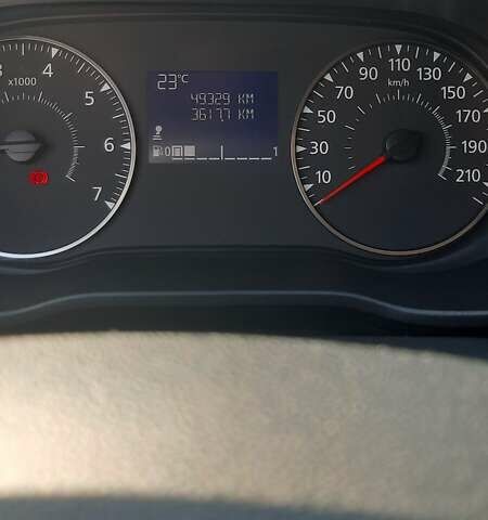 Білий Рено Дастер, об'ємом двигуна 1.46 л та пробігом 49 тис. км за 20000 $, фото 8 на Automoto.ua