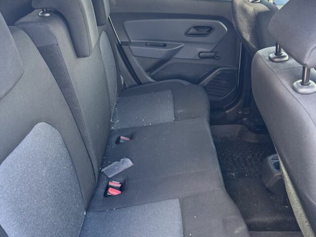 Белый Рено Дастер, объемом двигателя 1.5 л и пробегом 106 тыс. км за 10000 $, фото 3 на Automoto.ua