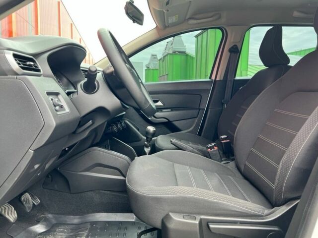 Белый Рено Дастер, объемом двигателя 1.5 л и пробегом 183 тыс. км за 18900 $, фото 21 на Automoto.ua