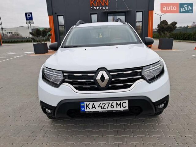Белый Рено Дастер, объемом двигателя 1.5 л и пробегом 16 тыс. км за 16800 $, фото 42 на Automoto.ua