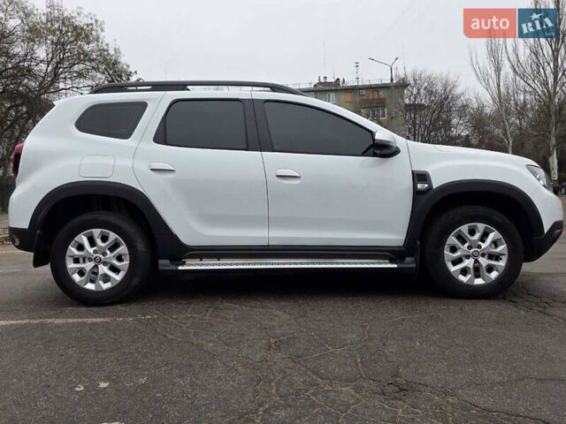 Білий Рено Дастер, об'ємом двигуна 1.46 л та пробігом 31 тис. км за 21300 $, фото 4 на Automoto.ua