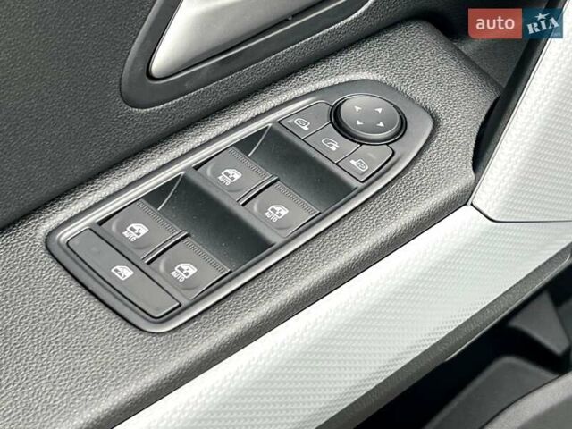 Белый Рено Дастер, объемом двигателя 1.46 л и пробегом 1 тыс. км за 24900 $, фото 27 на Automoto.ua