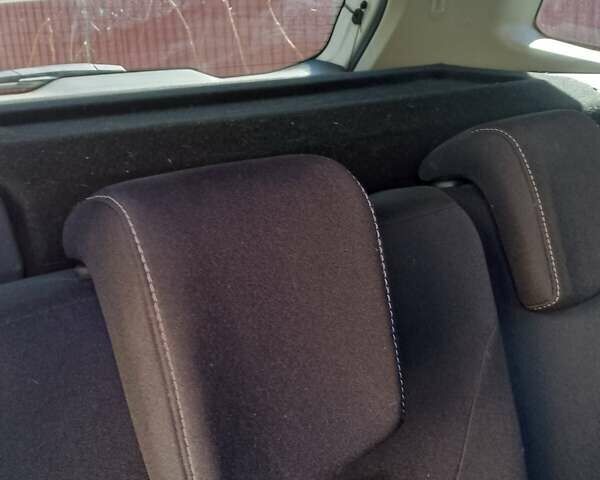 Белый Рено Дастер, объемом двигателя 1.5 л и пробегом 30 тыс. км за 22500 $, фото 12 на Automoto.ua