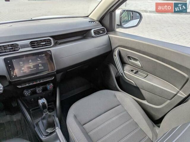 Белый Рено Дастер, объемом двигателя 1.5 л и пробегом 16 тыс. км за 22100 $, фото 72 на Automoto.ua