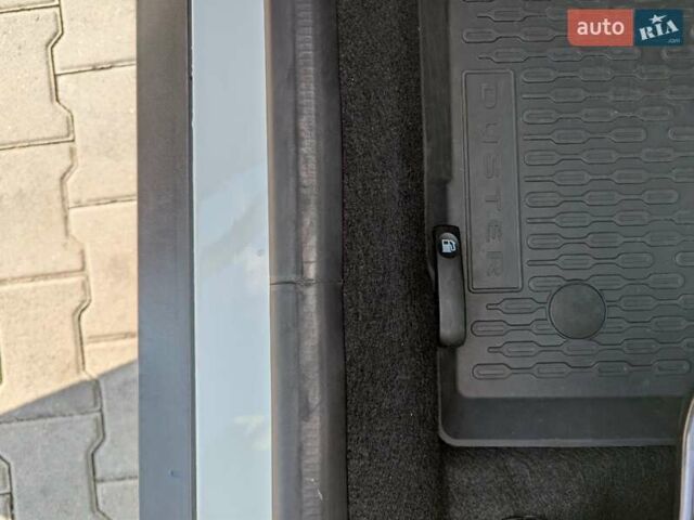 Белый Рено Дастер, объемом двигателя 1.5 л и пробегом 16 тыс. км за 22100 $, фото 41 на Automoto.ua
