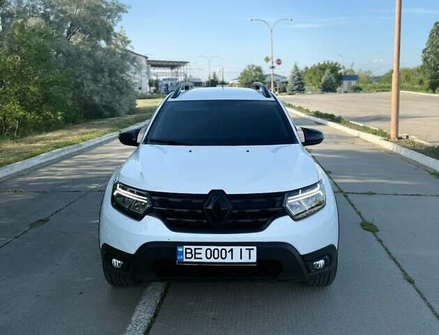 Белый Рено Дастер, объемом двигателя 1.46 л и пробегом 34 тыс. км за 22000 $, фото 2 на Automoto.ua