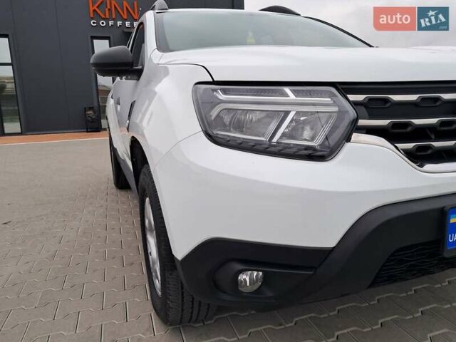 Белый Рено Дастер, объемом двигателя 1.5 л и пробегом 16 тыс. км за 16800 $, фото 1 на Automoto.ua