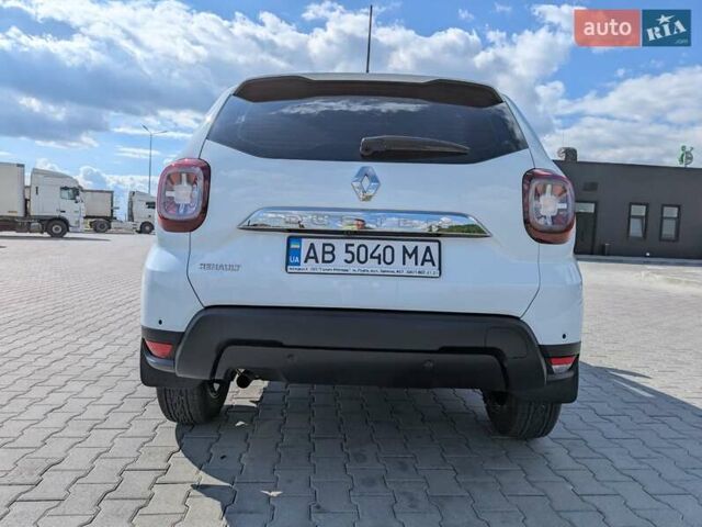Белый Рено Дастер, объемом двигателя 1.5 л и пробегом 16 тыс. км за 22100 $, фото 6 на Automoto.ua