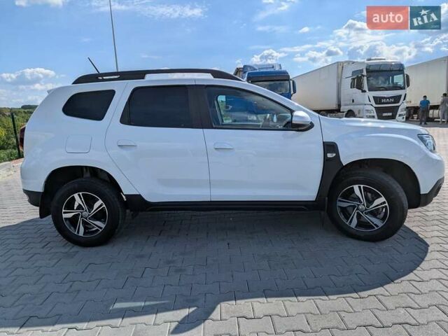Белый Рено Дастер, объемом двигателя 1.5 л и пробегом 16 тыс. км за 22100 $, фото 10 на Automoto.ua