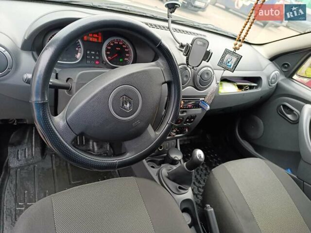 Бежевий Рено Дастер, об'ємом двигуна 1.6 л та пробігом 66 тис. км за 10000 $, фото 11 на Automoto.ua