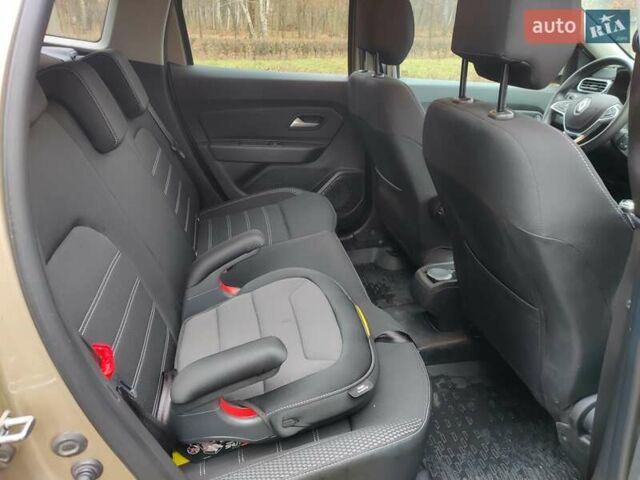 Бежевий Рено Дастер, об'ємом двигуна 1.46 л та пробігом 75 тис. км за 23800 $, фото 16 на Automoto.ua