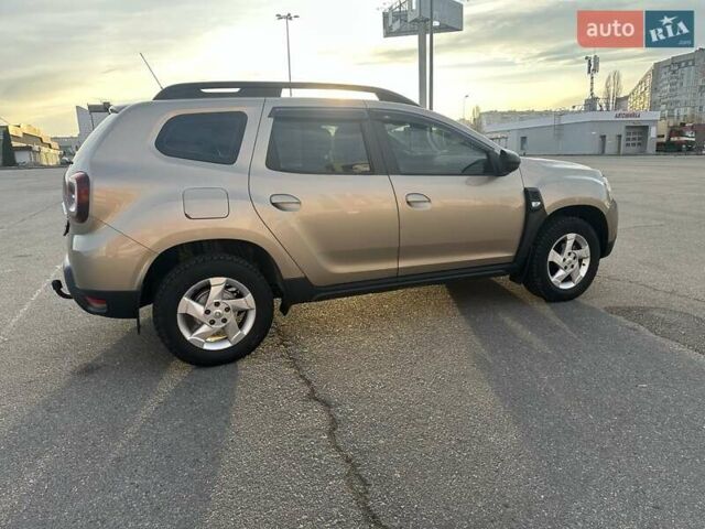 Бежевий Рено Дастер, об'ємом двигуна 1.6 л та пробігом 148 тис. км за 13500 $, фото 3 на Automoto.ua