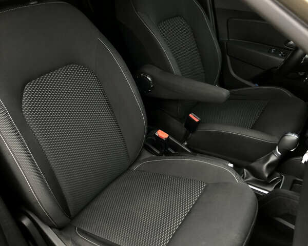 Рено Дастер 2018 в Виннице на Automoto.ua Бежевый Рено Дастер, объемом двигателя 1.5 л и пробегом 225 тыс. км за 12700 $, фото 15 на Automoto.ua