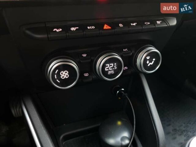 Бежевий Рено Дастер, об'ємом двигуна 1.46 л та пробігом 75 тис. км за 23800 $, фото 28 на Automoto.ua