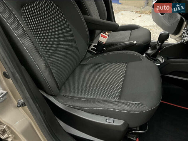 Бежевый Рено Дастер, объемом двигателя 1.5 л и пробегом 188 тыс. км за 15500 $, фото 16 на Automoto.ua