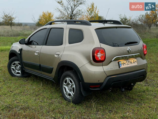 Бежевый Рено Дастер, объемом двигателя 1.46 л и пробегом 188 тыс. км за 15000 $, фото 4 на Automoto.ua