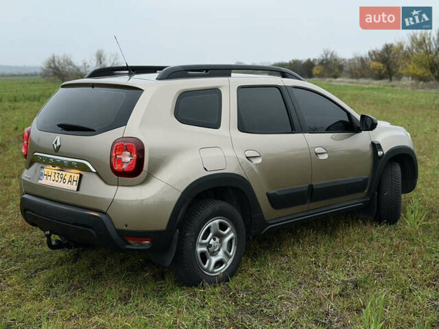 Бежевый Рено Дастер, объемом двигателя 1.46 л и пробегом 188 тыс. км за 15000 $, фото 2 на Automoto.ua