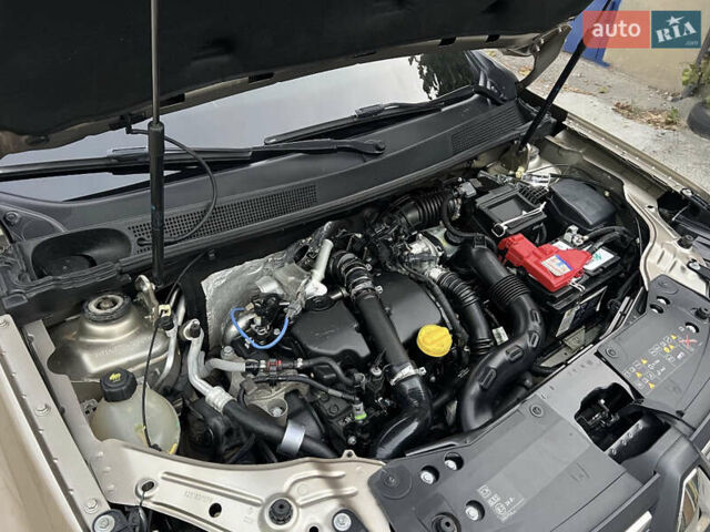 Бежевый Рено Дастер, объемом двигателя 1.5 л и пробегом 188 тыс. км за 15500 $, фото 21 на Automoto.ua