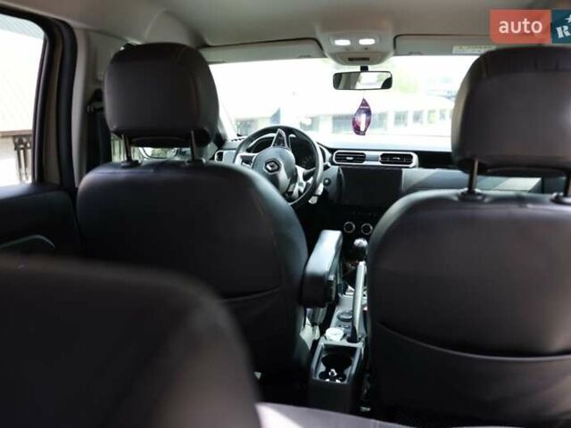 Бежевий Рено Дастер, об'ємом двигуна 1.6 л та пробігом 160 тис. км за 16800 $, фото 3 на Automoto.ua