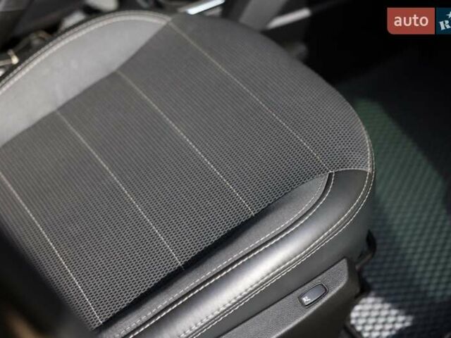 Бежевий Рено Дастер, об'ємом двигуна 1.6 л та пробігом 160 тис. км за 16800 $, фото 5 на Automoto.ua