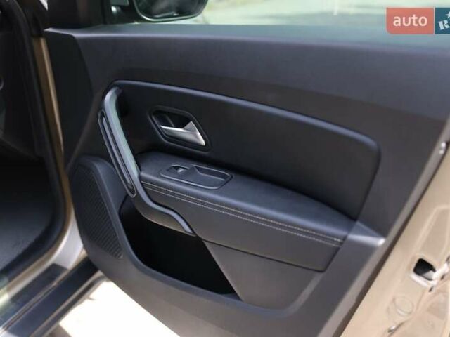 Бежевий Рено Дастер, об'ємом двигуна 1.6 л та пробігом 160 тис. км за 16800 $, фото 17 на Automoto.ua