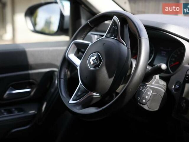 Бежевий Рено Дастер, об'ємом двигуна 1.6 л та пробігом 160 тис. км за 16800 $, фото 12 на Automoto.ua