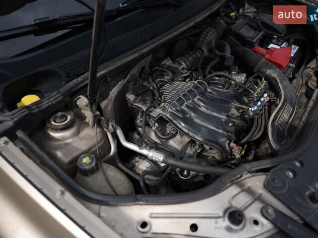 Бежевий Рено Дастер, об'ємом двигуна 1.6 л та пробігом 160 тис. км за 16800 $, фото 32 на Automoto.ua