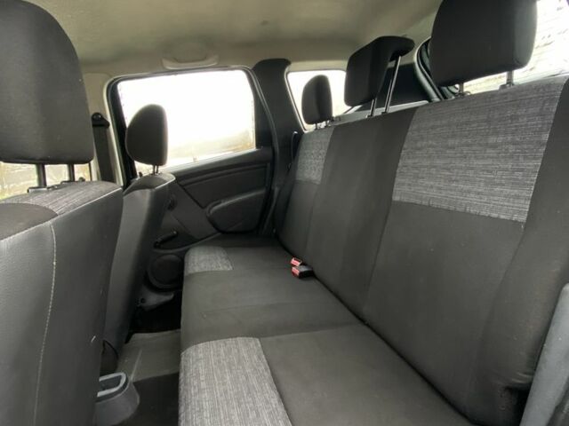 Черный Рено Дастер, объемом двигателя 1.6 л и пробегом 282 тыс. км за 6800 $, фото 12 на Automoto.ua