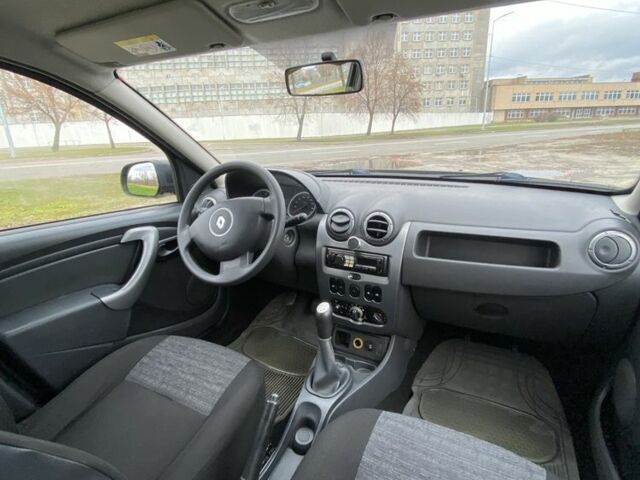 Черный Рено Дастер, объемом двигателя 1.6 л и пробегом 282 тыс. км за 6800 $, фото 14 на Automoto.ua