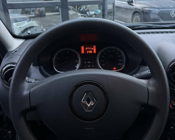 Черный Рено Дастер, объемом двигателя 1.6 л и пробегом 27 тыс. км за 11499 $, фото 9 на Automoto.ua