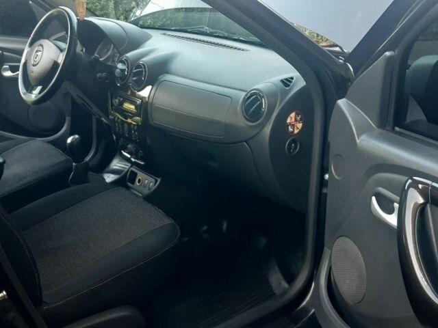 Черный Рено Дастер, объемом двигателя 1.5 л и пробегом 194 тыс. км за 8450 $, фото 11 на Automoto.ua