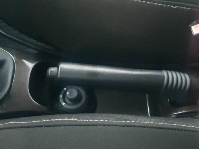 Черный Рено Дастер, объемом двигателя 1.5 л и пробегом 194 тыс. км за 8450 $, фото 10 на Automoto.ua