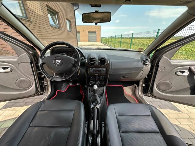 Рено Дастер 2012 в Луцке на Automoto.ua Черный Рено Дастер, объемом двигателя 1.6 л и пробегом 224 тыс. км за 9700 $, фото 15 на Automoto.ua