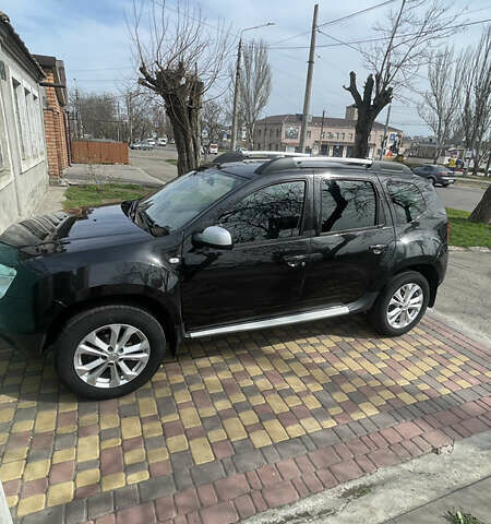 Черный Рено Дастер, объемом двигателя 1.6 л и пробегом 84 тыс. км за 9000 $, фото 3 на Automoto.ua