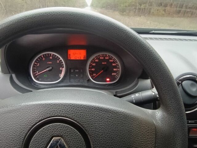 Черный Рено Дастер, объемом двигателя 2 л и пробегом 169 тыс. км за 9500 $, фото 4 на Automoto.ua