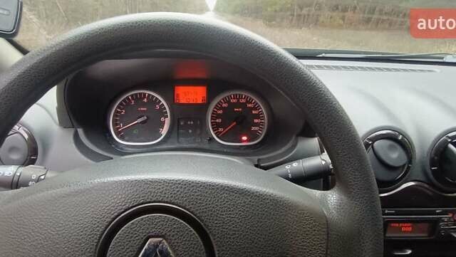 Черный Рено Дастер, объемом двигателя 2 л и пробегом 169 тыс. км за 9500 $, фото 2 на Automoto.ua