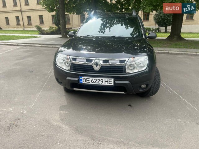Черный Рено Дастер, объемом двигателя 2 л и пробегом 196 тыс. км за 9900 $, фото 1 на Automoto.ua