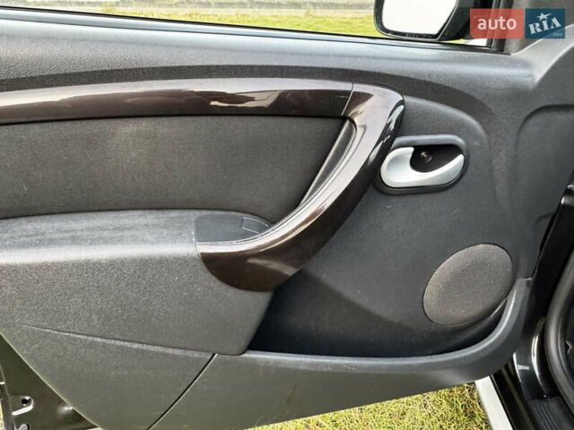 Чорний Рено Дастер, об'ємом двигуна 1.6 л та пробігом 166 тис. км за 9700 $, фото 19 на Automoto.ua