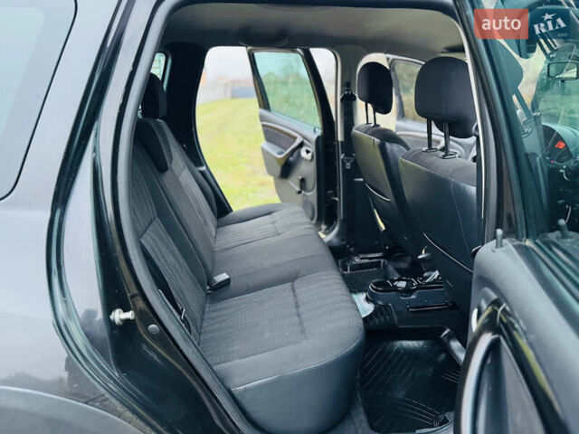 Черный Рено Дастер, объемом двигателя 1.5 л и пробегом 73 тыс. км за 12300 $, фото 9 на Automoto.ua