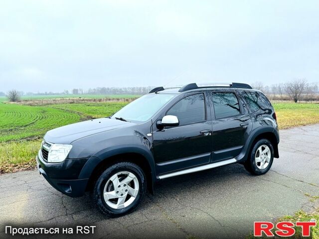 Черный Рено Дастер, объемом двигателя 1.5 л и пробегом 73 тыс. км за 12300 $, фото 3 на Automoto.ua