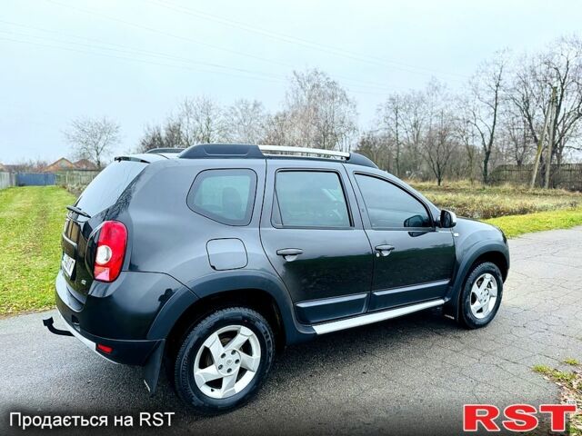 Черный Рено Дастер, объемом двигателя 1.5 л и пробегом 73 тыс. км за 12300 $, фото 5 на Automoto.ua