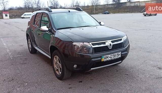 Черный Рено Дастер, объемом двигателя 2 л и пробегом 223 тыс. км за 10500 $, фото 6 на Automoto.ua