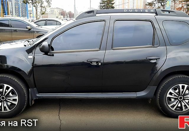 Черный Рено Дастер, объемом двигателя 15 л и пробегом 85 тыс. км за 12500 $, фото 4 на Automoto.ua