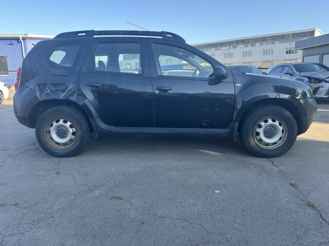 Черный Рено Дастер, объемом двигателя 1.5 л и пробегом 205 тыс. км за 8300 $, фото 2 на Automoto.ua