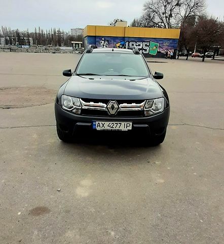 Черный Рено Дастер, объемом двигателя 15 л и пробегом 85 тыс. км за 12500 $, фото 2 на Automoto.ua