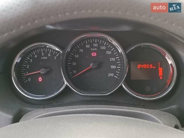 Черный Рено Дастер, объемом двигателя 1.5 л и пробегом 85 тыс. км за 12690 $, фото 17 на Automoto.ua