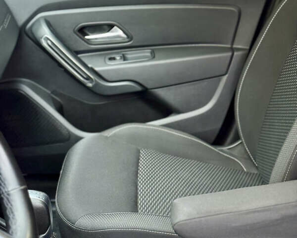 Рено Дастер 2018 в Виннице на Automoto.ua Черный Рено Дастер, объемом двигателя 1.46 л и пробегом 177 тыс. км за 14600 $, фото 17 на Automoto.ua